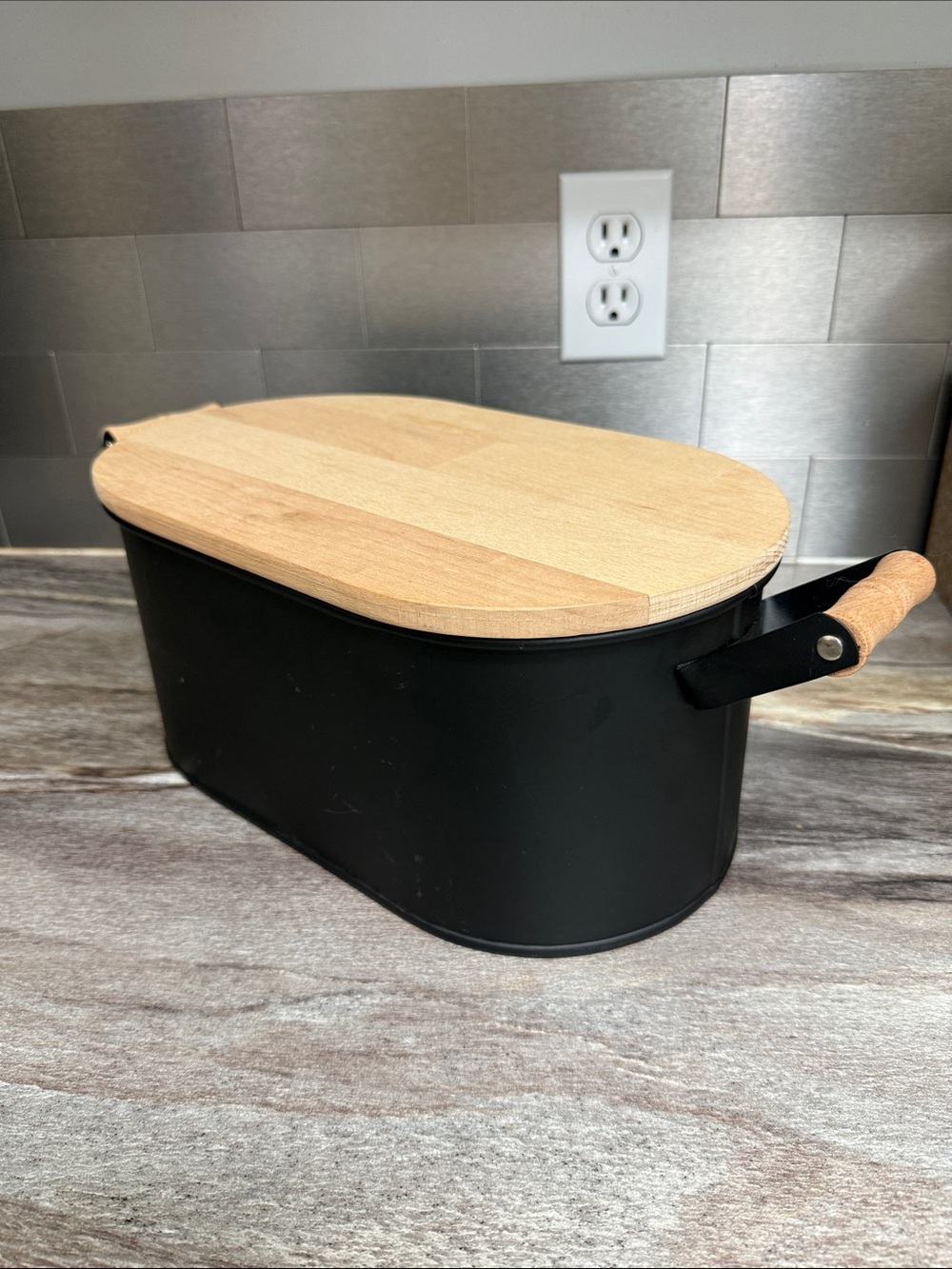 Bread Box - Picture 3 of 5